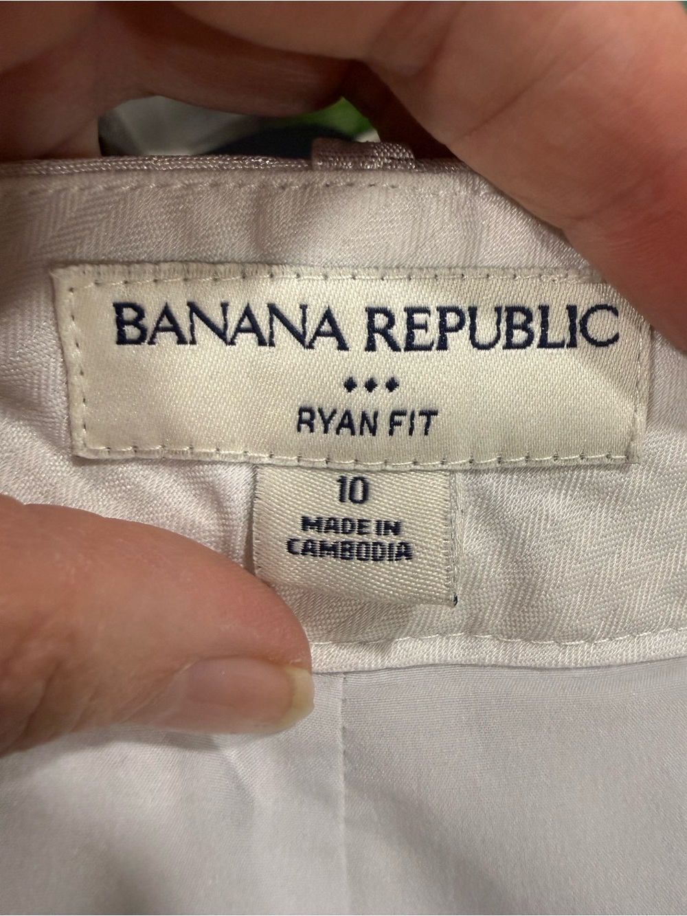 Banana Republic Vintage Ryan Fit Metallic Dot Shorts - Picture 8 of 13